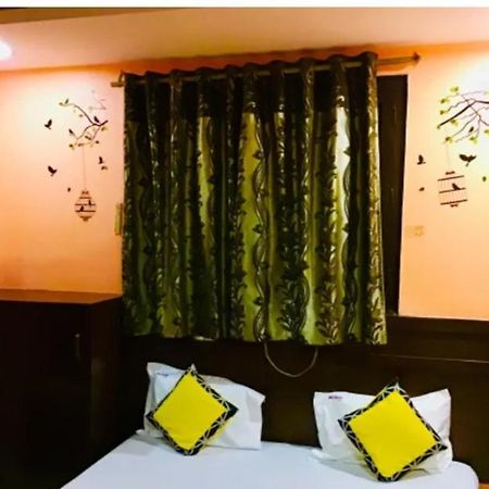 Hotel Hridey Inn New Delhi Bagian luar foto