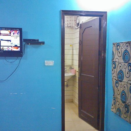 Hotel Hridey Inn New Delhi Bagian luar foto