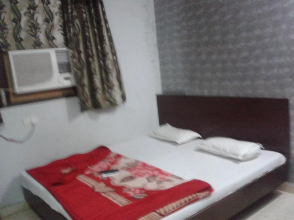 Hotel Hridey Inn New Delhi Bagian luar foto