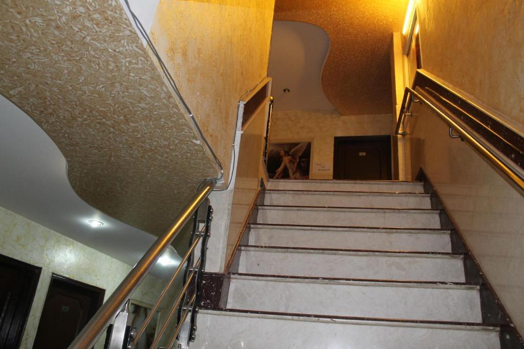 Hotel Hridey Inn New Delhi Bagian luar foto