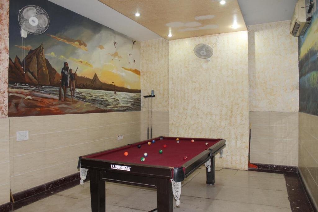 Hotel Hridey Inn New Delhi Bagian luar foto